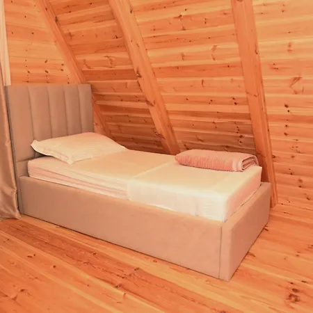 Natyra Luxe Villa Ndroq
