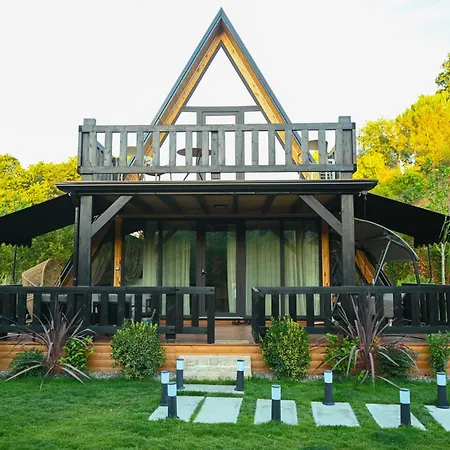 Natyra Luxe Villa *