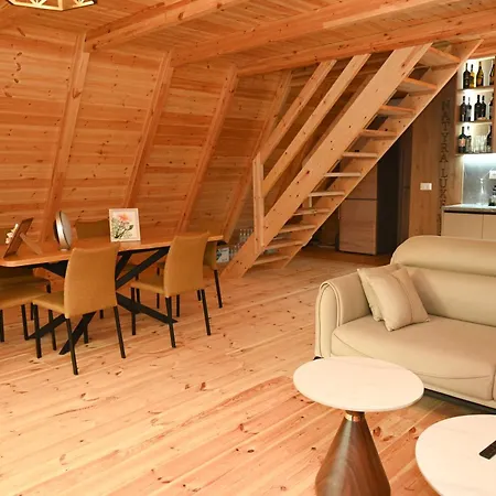 Natyra Luxe Villa