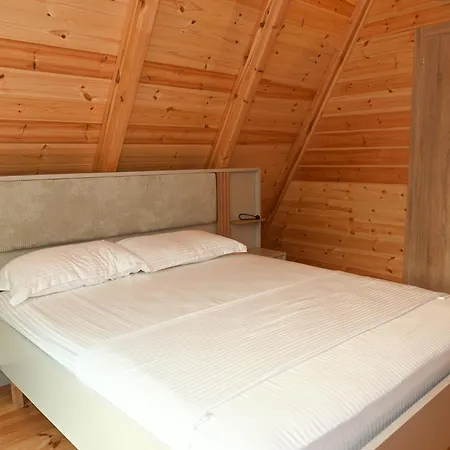 Natyra Luxe Ndroq